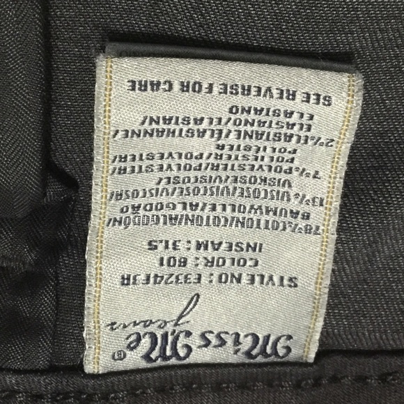 NWOT Miss Me Mid-Rise Flare Stretch Jean - Picture 15 of 16